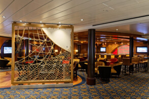 Schooner Bar
