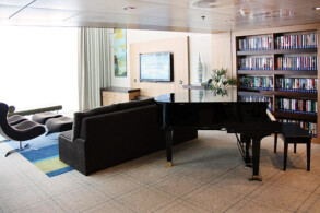 Royal Loft Suite RL 1740