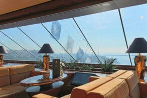 Top Sail Lounge