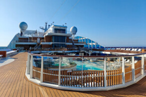 Pooldeck