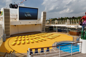 Pooldeck