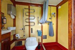 Toilette, Dusche Shelterdeck