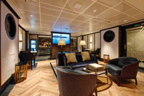 Executive Lounge