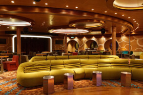 D Lounge