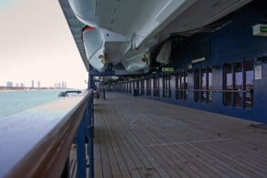 Celebrity Century Aussendeck