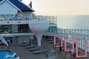 Pooldeck - Resort Deck