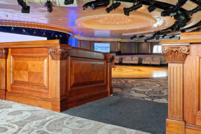 Cabaret Lounge, Theater