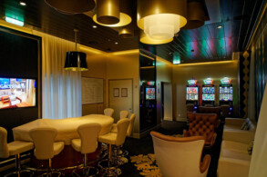 Casino & Raucherlounge