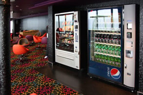 Entourage Teen Lounge