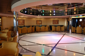 Armonia Lounge & Bibliothek