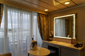 Concierge Suite 7087