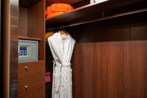Penthouse Suite 11077