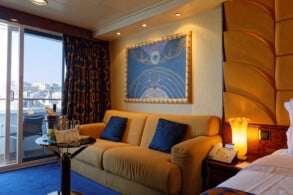 Deluxe-Suite 15004