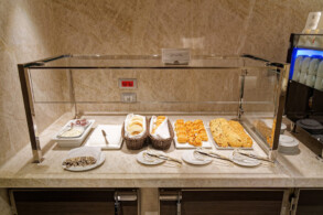 Concierge Lounge