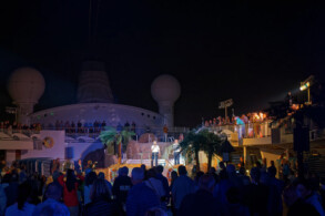 Welcome-Party am Pooldeck