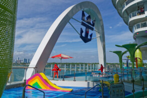 Surfside, Water's Edge Pool