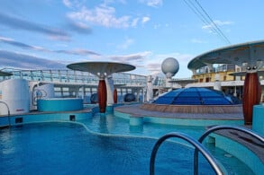 Pooldeck