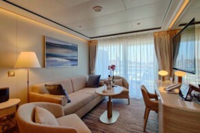 Silver Suite 6020