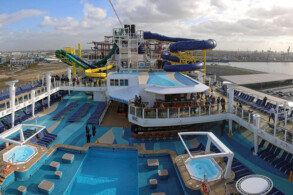 Pooldeck