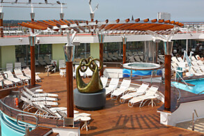 Pool-Deck