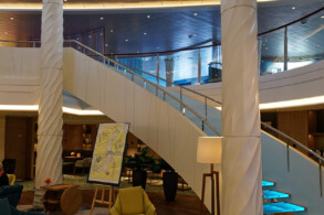 Atrium & Rezeption