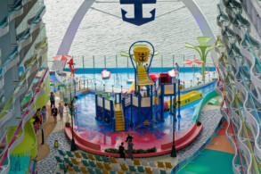 Surfside, Splashaway Bay