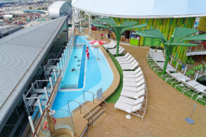 Cloud 17, Chill Island