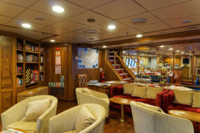 Bar, Lounge, Restaurant