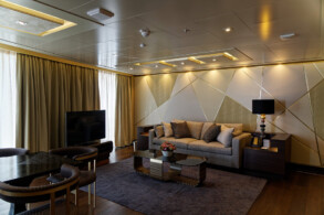 Haven Deluxe Owners Suite (H2)