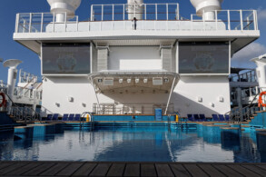 Pooldeck