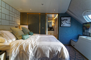 Seven Seas Suite 801