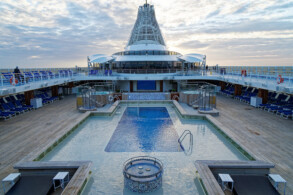 Pooldeck