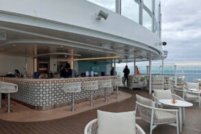 Bar 17