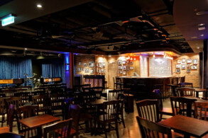 Headliners Comedy Club
