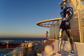 Pool- und Sonnendeck 18