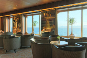 Explorer's Lounge