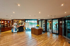 Lobby, Rezeption