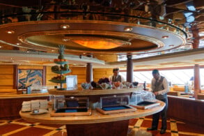 Top Sail Lounge