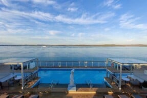 Pool, Sonnendecks