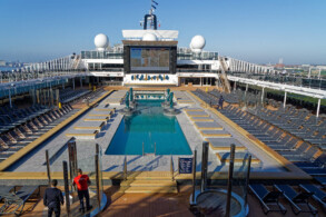 Atmosphere pool