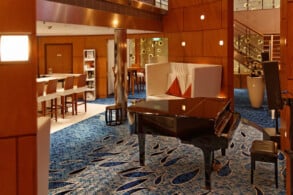 Blaue Welt Bar