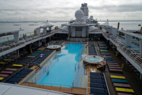 Haupt-Pooldeck