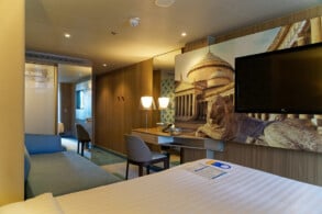 9092 - TP - Terrace by the Sea