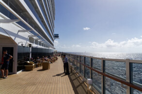Promenade, Deck 8