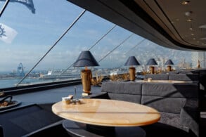 Yacht Club Top Sail Lounge