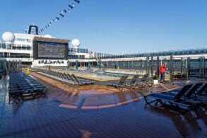 Atmosphere pool