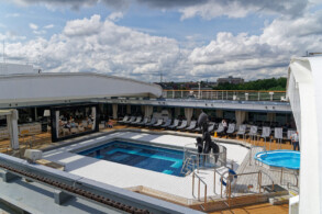 Pooldeck