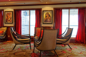 Pink's Champagne Bar
