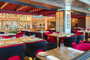 Le Grand Bistro