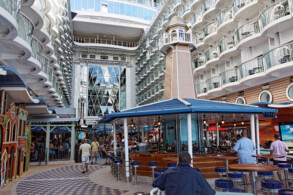 Boardwalk Bar